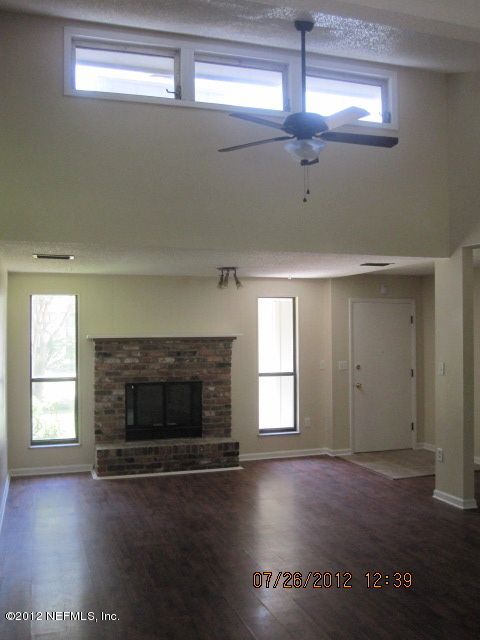 3547 Carlyon Dr, Jacksonville, FL 32207