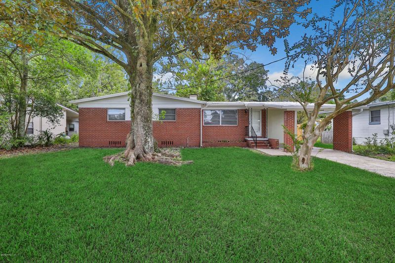 3548 Cesery Blvd, Jacksonville, FL 32277