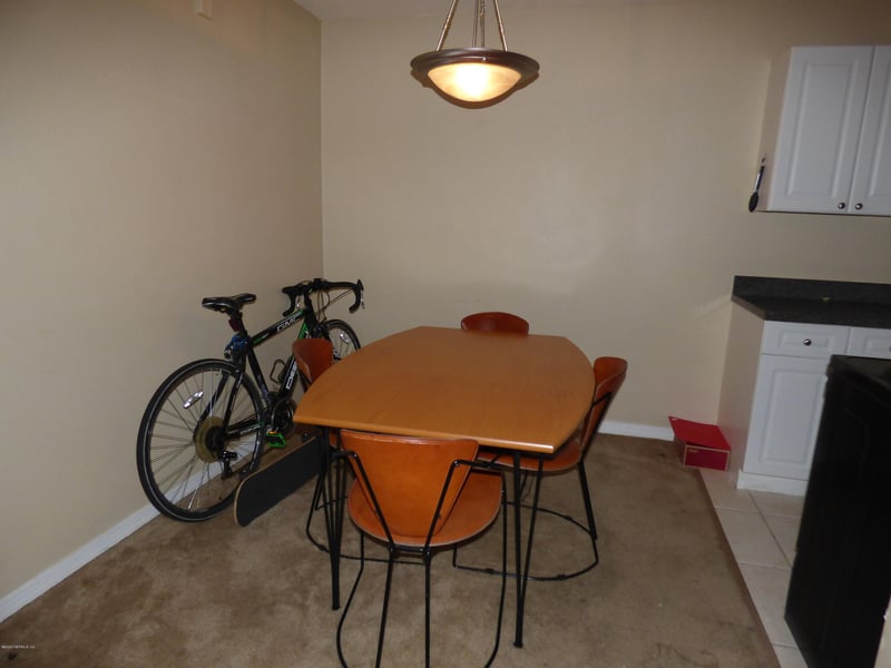 355 Monument Rd #8 D2, Jacksonville, FL 32225