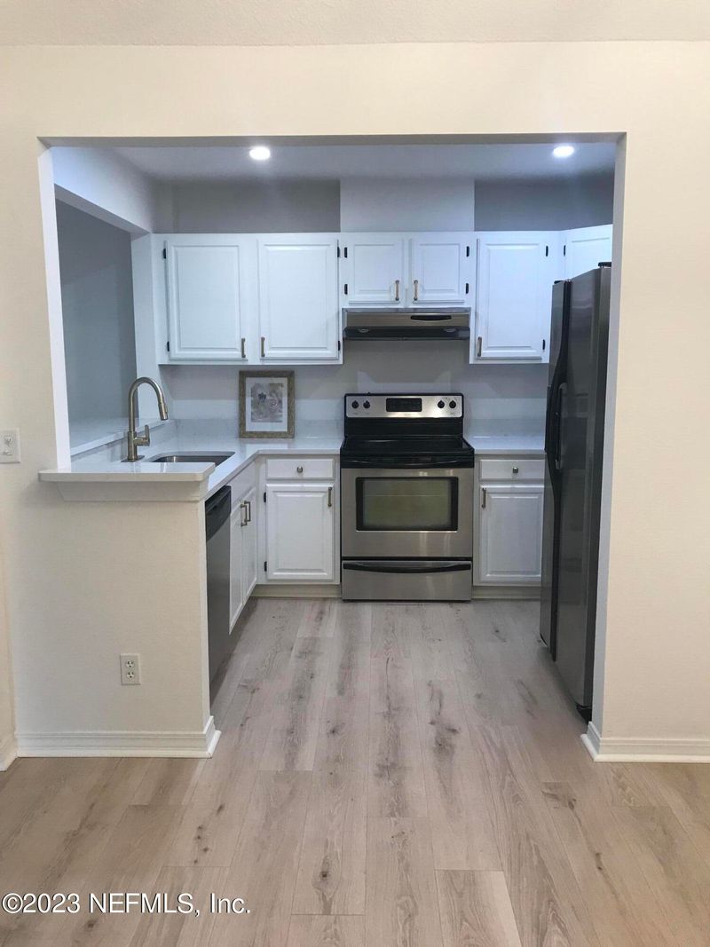 3557 Villa Pl, Jacksonville, FL 32277
