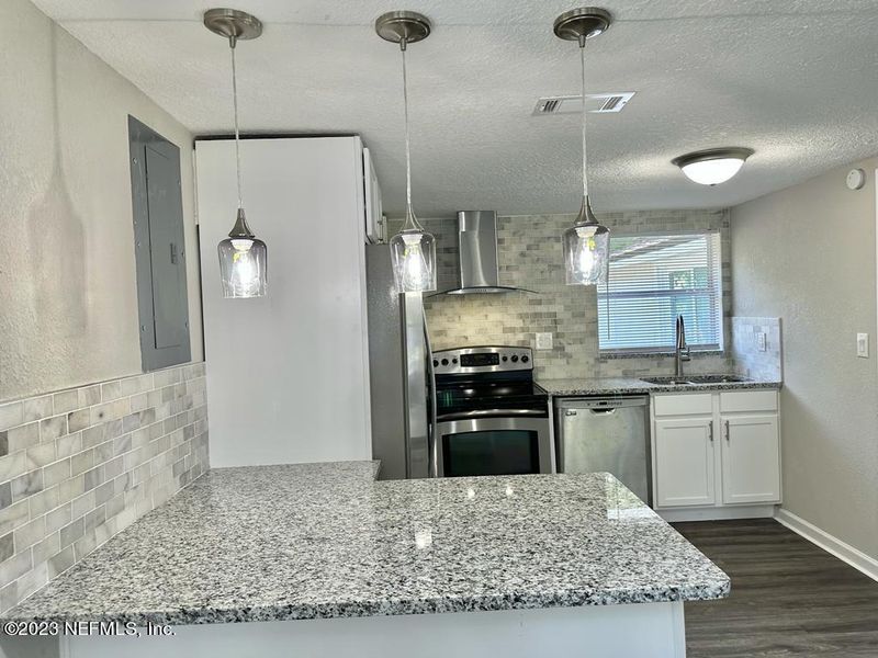356 Park Ave, Jacksonville, FL 32218