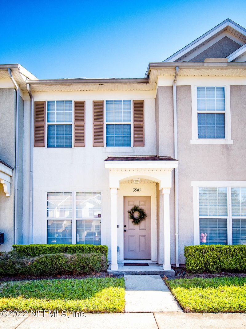 3561 Lone Tree Ln, Jacksonville, FL 32216