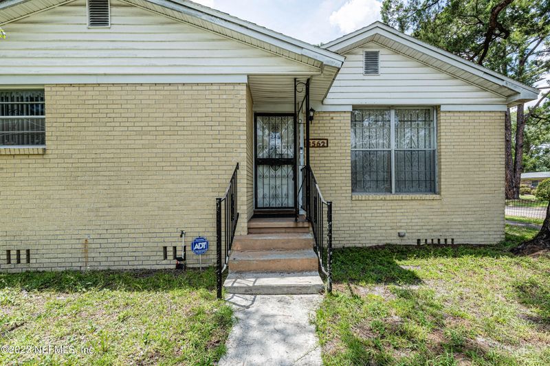 3562 Division St, Jacksonville, FL 32209