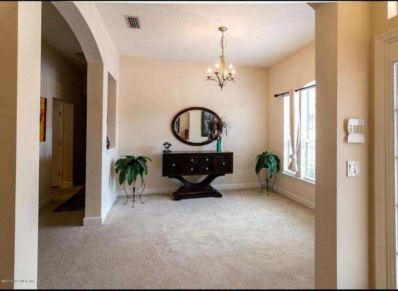 357 Sanwick Dr, Jacksonville, FL 32218