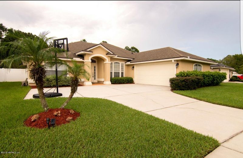 357 Sanwick Dr, Jacksonville, FL 32218