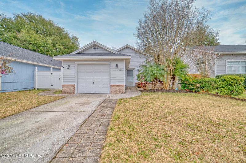 3585 Caroline Vale Blvd, Jacksonville, FL 32277