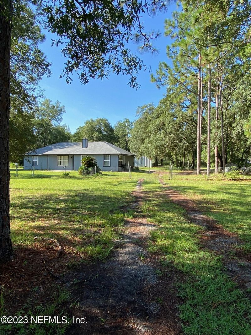 3590 Southern Pines Dr, Middleburg, FL 32068