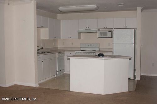 3591 Kernan Blvd S #404, Jacksonville, FL 32224