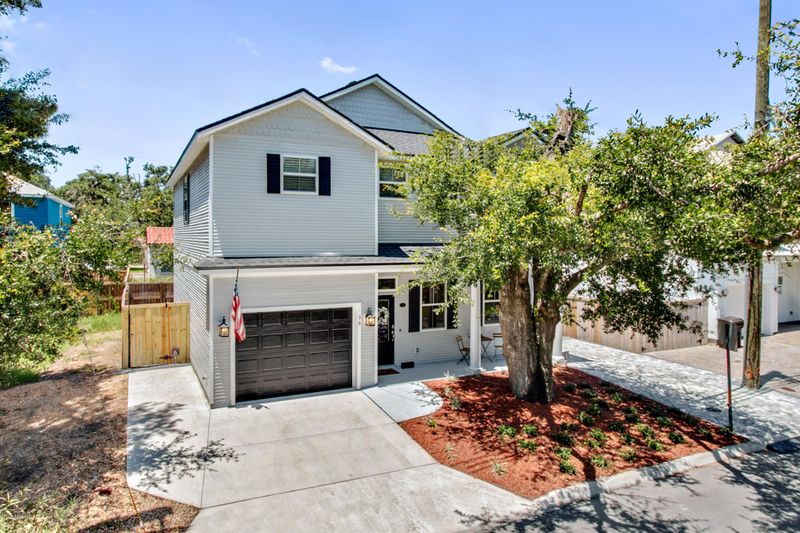 36 E San Carlos Ave, St Augustine, FL 32084
