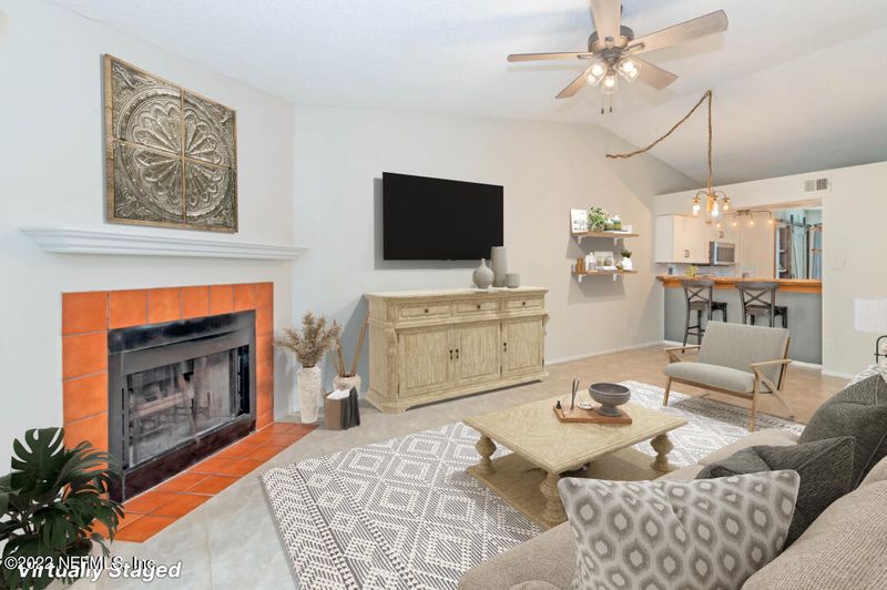 360 Aquatic Dr, Atlantic Beach, FL 32233