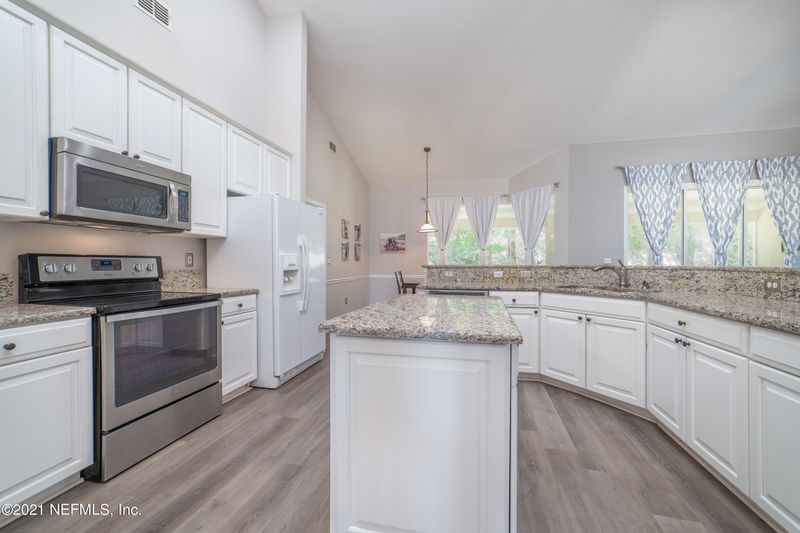 3608 Crow Ct, St Johns, FL 32259
