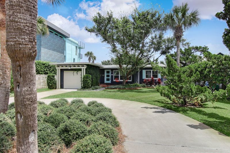 3611 1st St S, Jacksonville Beach, FL 32250