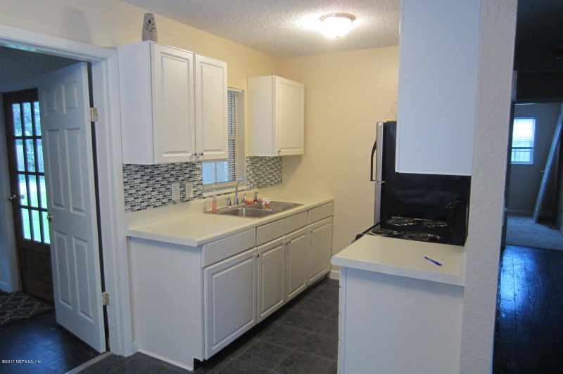 3612 Claridge Rd E, Jacksonville, FL 32250