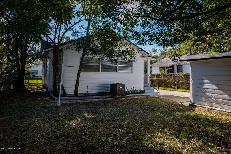 3619 Myra St, Jacksonville, FL 32205