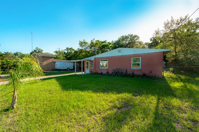 3624 Peach Dr E, Jacksonville, FL 32246