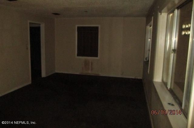 3642 Dignan St, Jacksonville, FL 32254