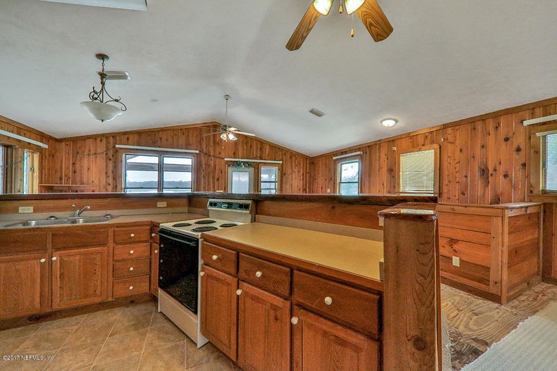 3654 1st St, St Augustine, FL 32086