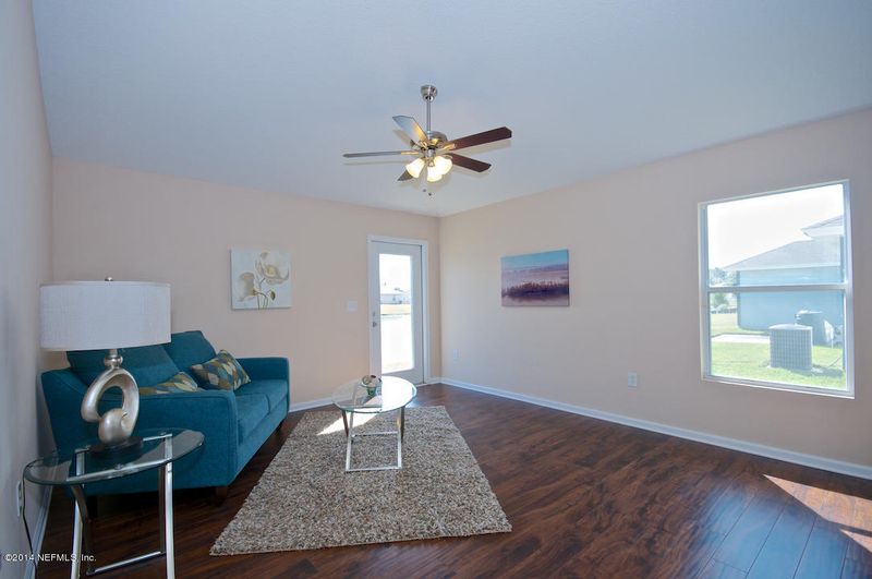 3656 Star Leaf Rd W, Jacksonville, FL 32210