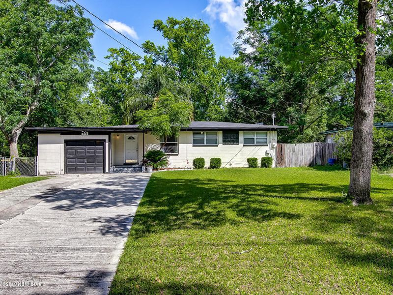 3662 Colebrooke Dr, Jacksonville, FL 32210