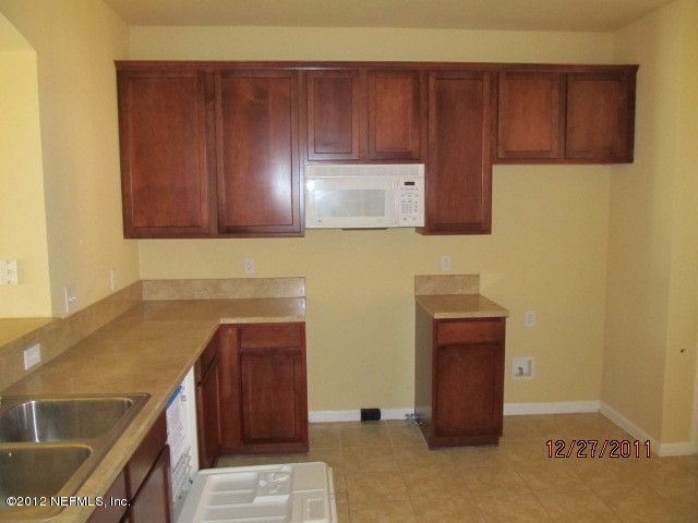 3668 Hartsfield Forest Cir, Jacksonville, FL 32277