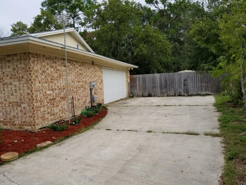367 Dillon Dr, Orange Park, FL 32073