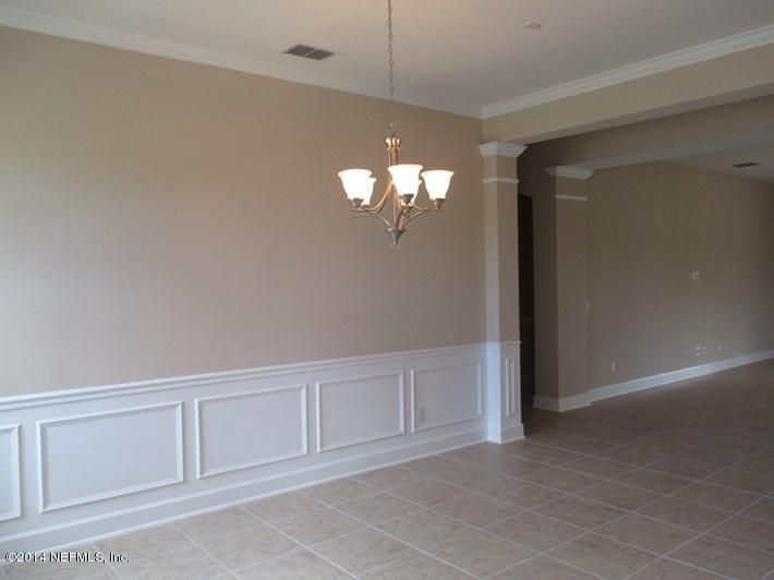 3670 Burnt Pine Dr, Jacksonville, FL 32224