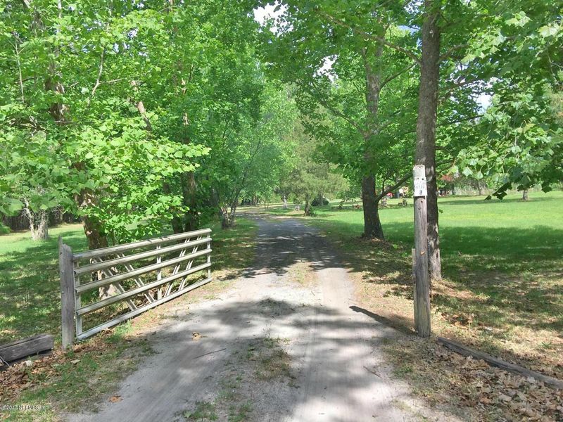 36730 Dyal Rd, Callahan, FL 32011