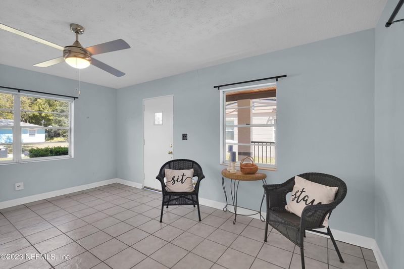 3676 Mimosa Dr, Jacksonville, FL 32207