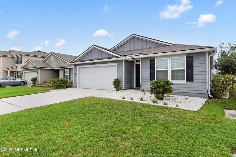 3679 Shiner Dr, Jacksonville, FL 32226