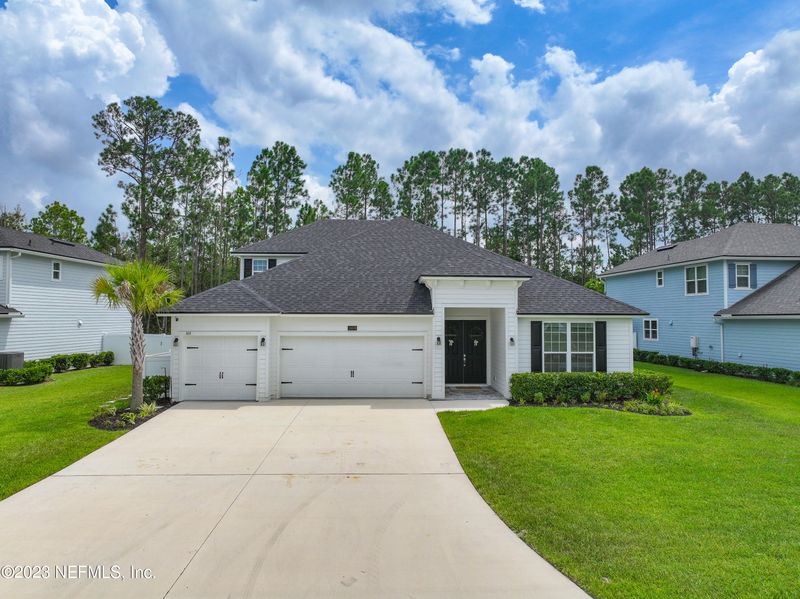 369 Bent Creek Dr, St Johns, FL 32259