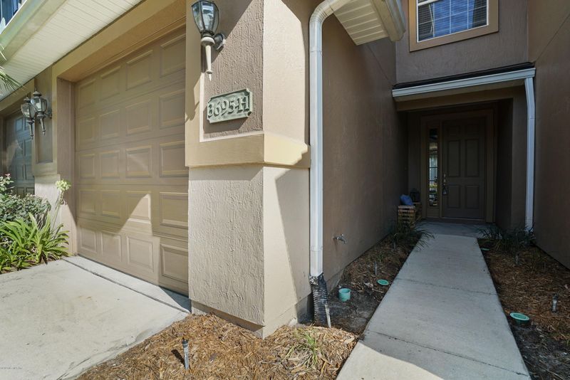 3695 Creswick Cir #H, Orange Park, FL 32065