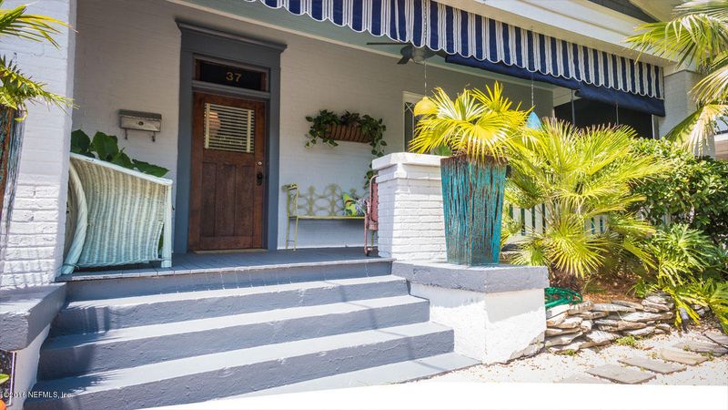 37 10th St W, Jacksonville, FL 32206