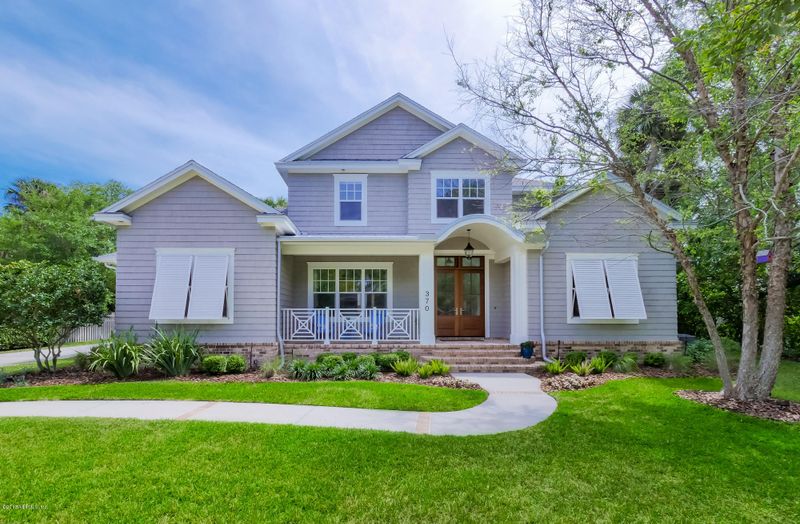 370 12th St, Atlantic Beach, FL 32233