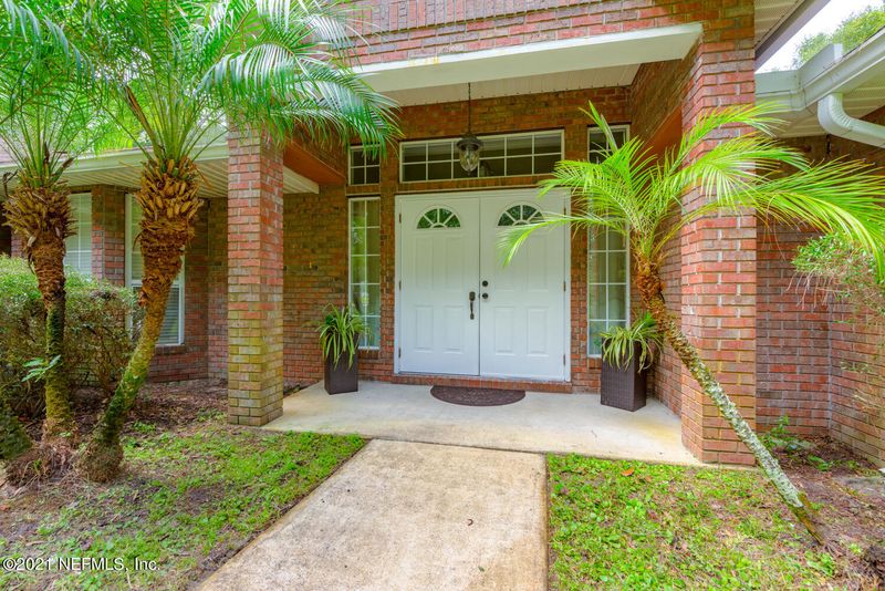 370 Circle Dr W, St Augustine, FL 32084