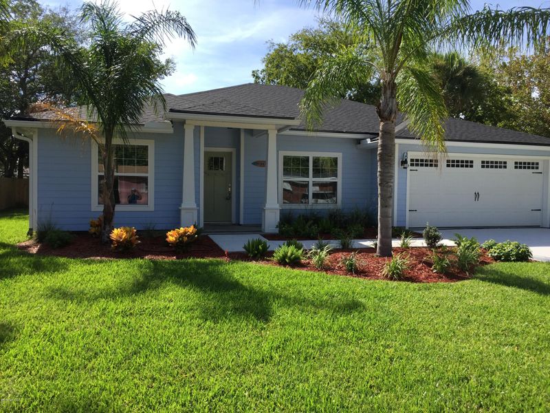 370 Sargo Rd, Atlantic Beach, FL 32233
