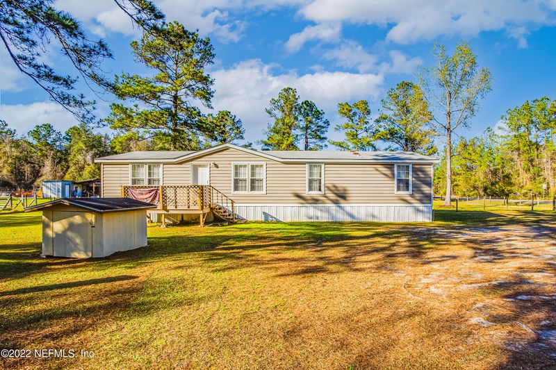 37022 Pineridge Rd, Hilliard, FL 32046