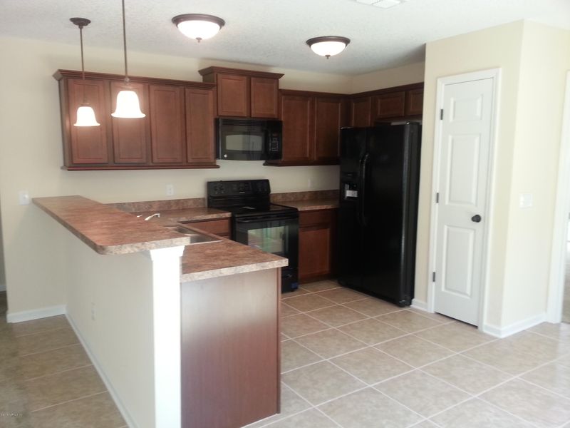 3704 Fleet St, Jacksonville, FL 32207