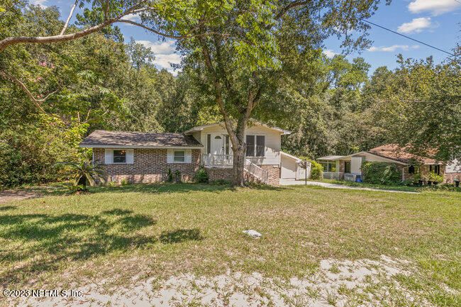 37095 Ruby Dr, Hilliard, FL 32046