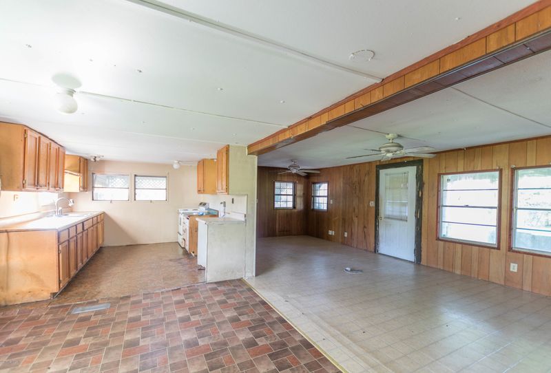 3713 Starratt Rd, Jacksonville, FL 32226