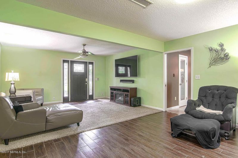 37142 Alice St, Hilliard, FL 32046