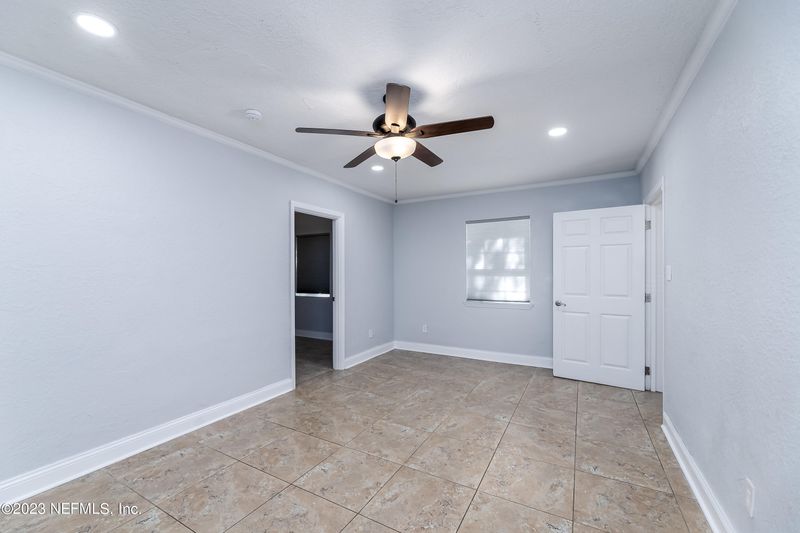 3715 Pine View Cir, Jacksonville, FL 32207