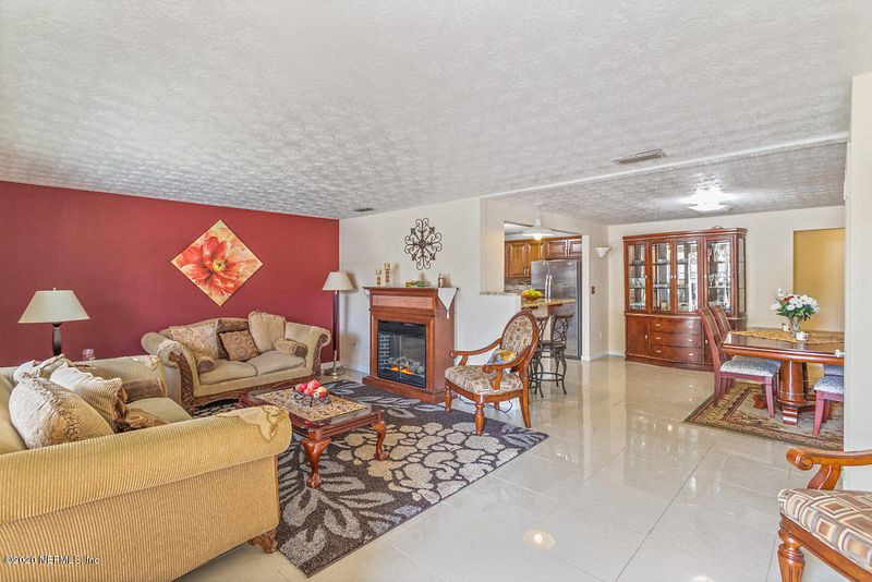 3719 Robert Scott Ct, Jacksonville, FL 32207