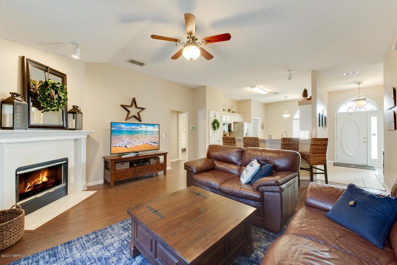 3720 Eagle Ridge Dr, Jacksonville, FL 32224
