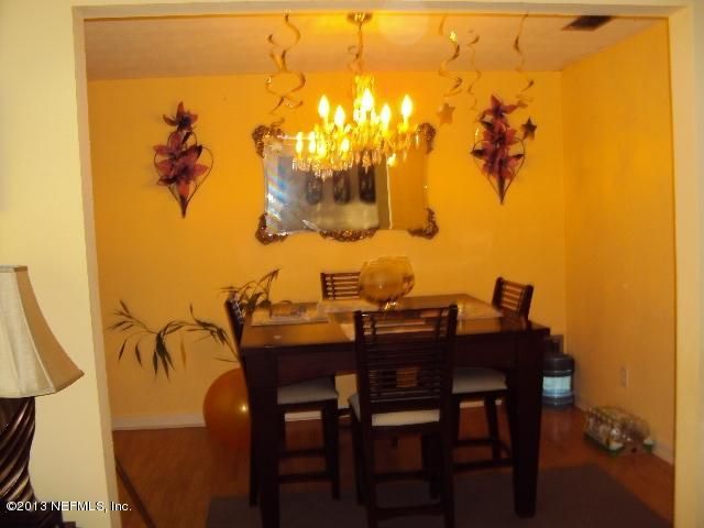 3727 Spence Ct, Jacksonville, FL 32207