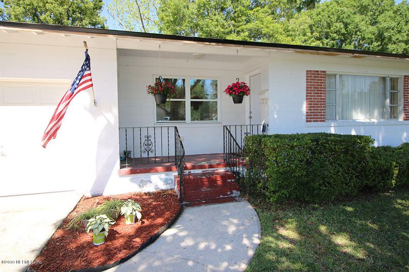 3738 Anvers Blvd, Jacksonville, FL 32210