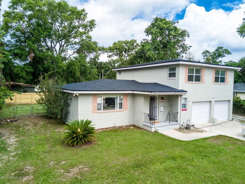 3738 Cherokee Villa Ln, Jacksonville, FL 32277