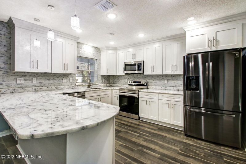3738 Marianna Rd, Jacksonville, FL 32217
