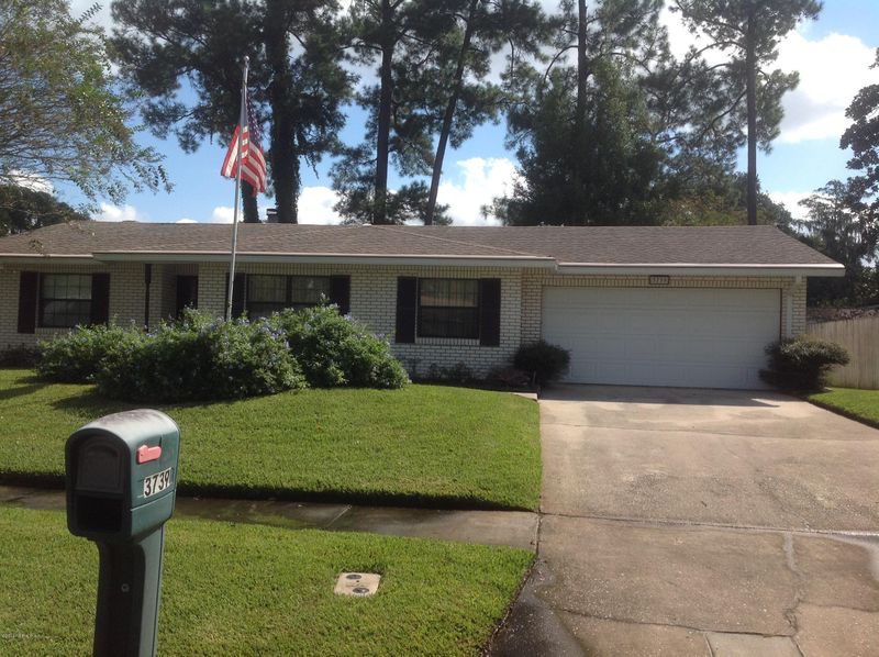 3739 Tully Ct, Jacksonville, FL 32207