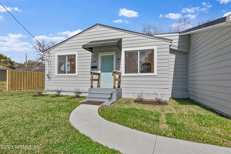 3741 Warwick St, Jacksonville, FL 32207