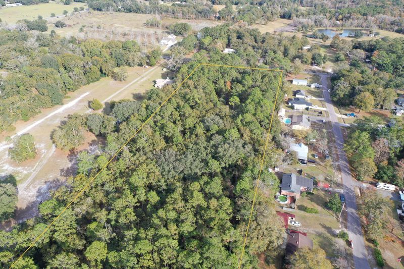 3744 Jones Rd, Jacksonville, FL 32220